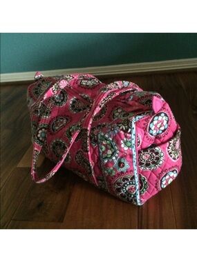 Vera Bradley small original duffel In cupcake pink